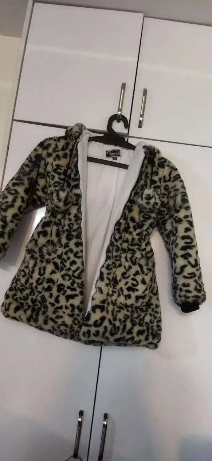 کاپشن دخترانه|کفش و لباس بچه|مشهد, جاهد شهر|دیوار