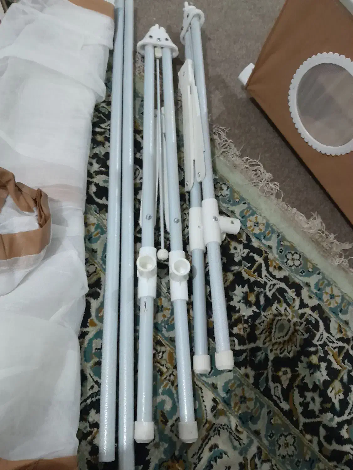 گهواره|تخت و صندلی بچه|کلاچای, |دیوار