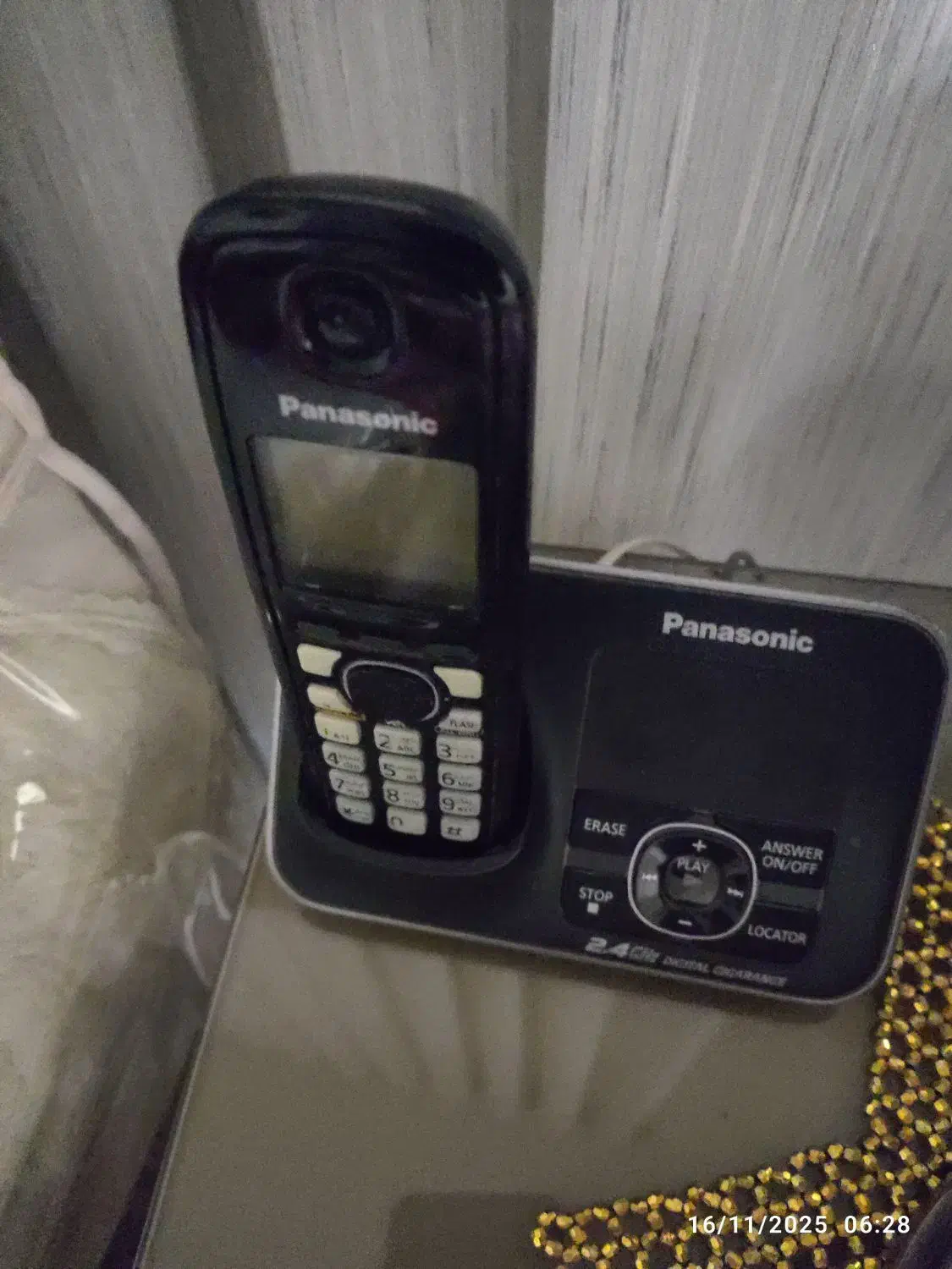 فروش خط تلفن ثابت 32284728|تلفن رومیزی|کرج, مصباح|دیوار