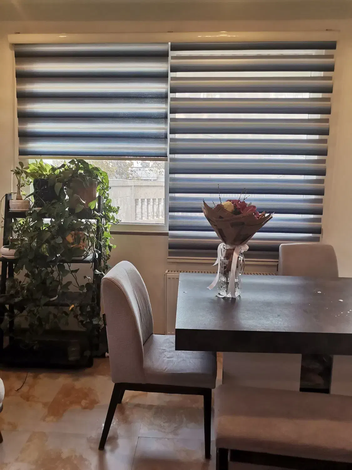 پرده زبرا جنس ترکیه ای در حد نو سالم|پرده، رانر، رومیزی|شیراز, جانبازان|دیوار