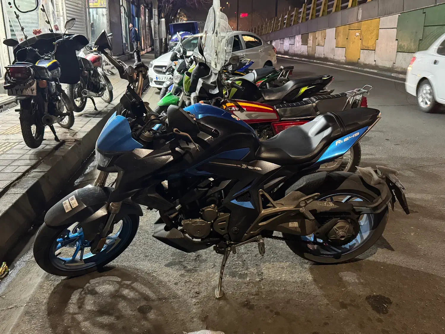 زونتس 250z4|موتورسیکلت|تهران, شهرک ولیعصر شمالی|دیوار