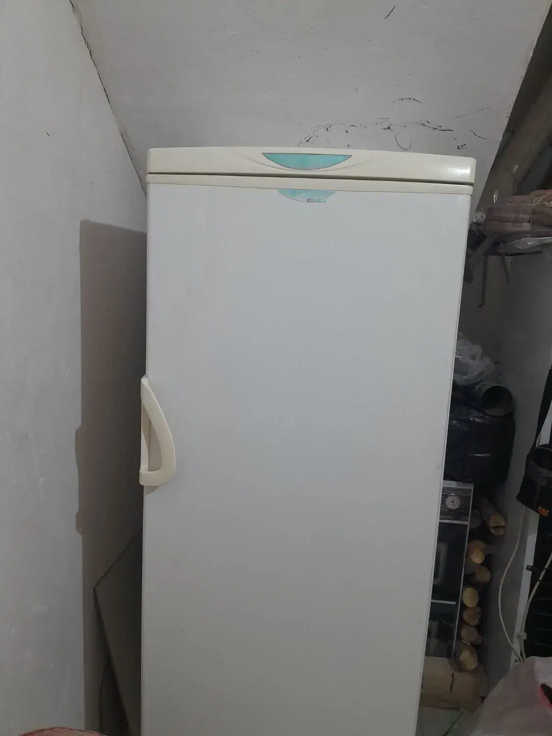 یخچال پارس بسیار سالم و تمیز بدون هیچ گونه ایراد|یخچال و فریزر|دماوند, گیلاوند|دیوار