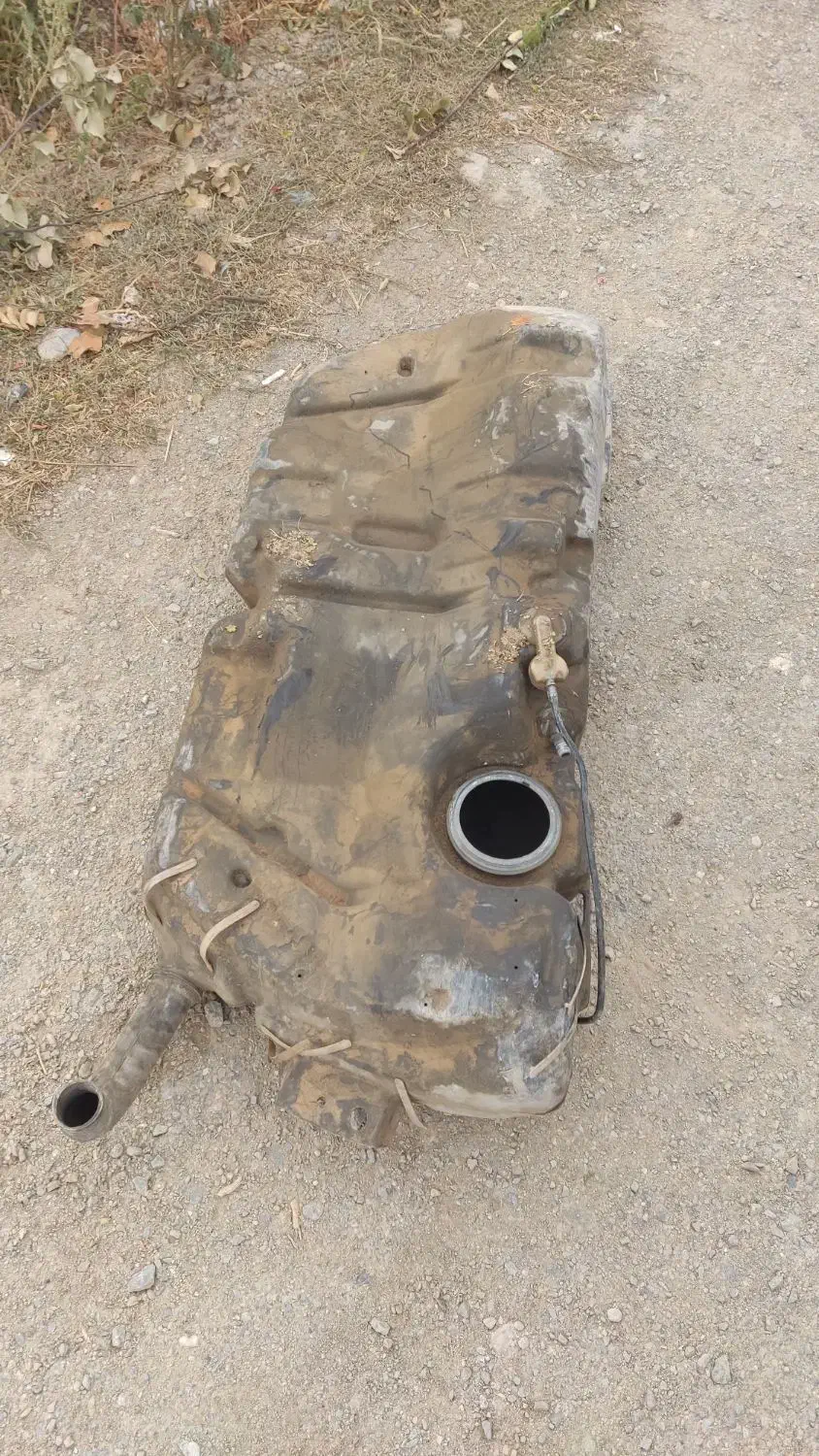 قطعات زانتیا استوک ماندە تە انبار بە صورت یکجا|قطعات یدکی و لوازم جانبی|مهاباد (آذربایجان غربی), |دیوار