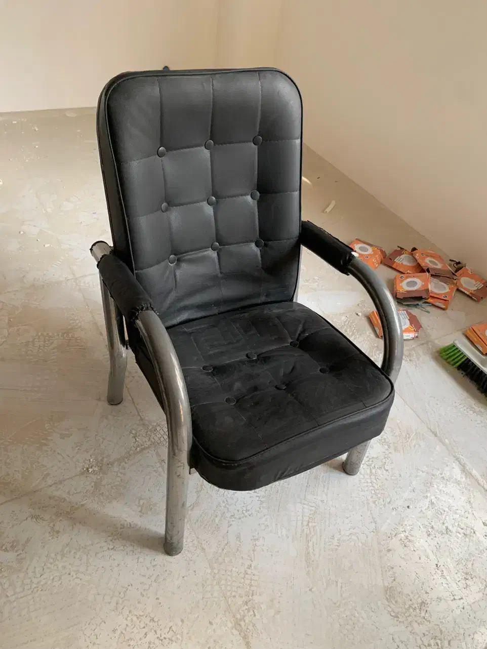 تعدادی میز و صندلی|مبلمان اداری|اهواز, کیانپارس |دیوار