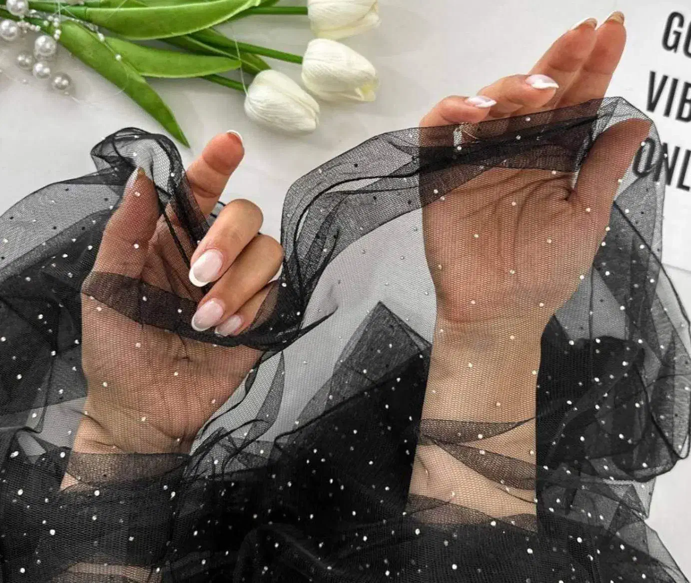 شال نگینی|لباس|رودان, |دیوار