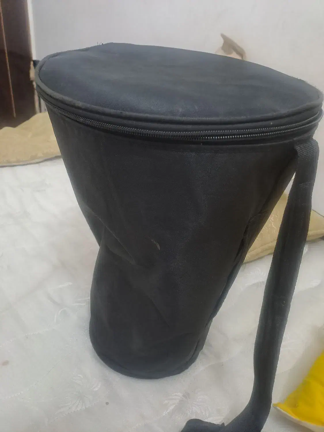 تینبو|سازهای بادی|مشهد, انقلاب|دیوار