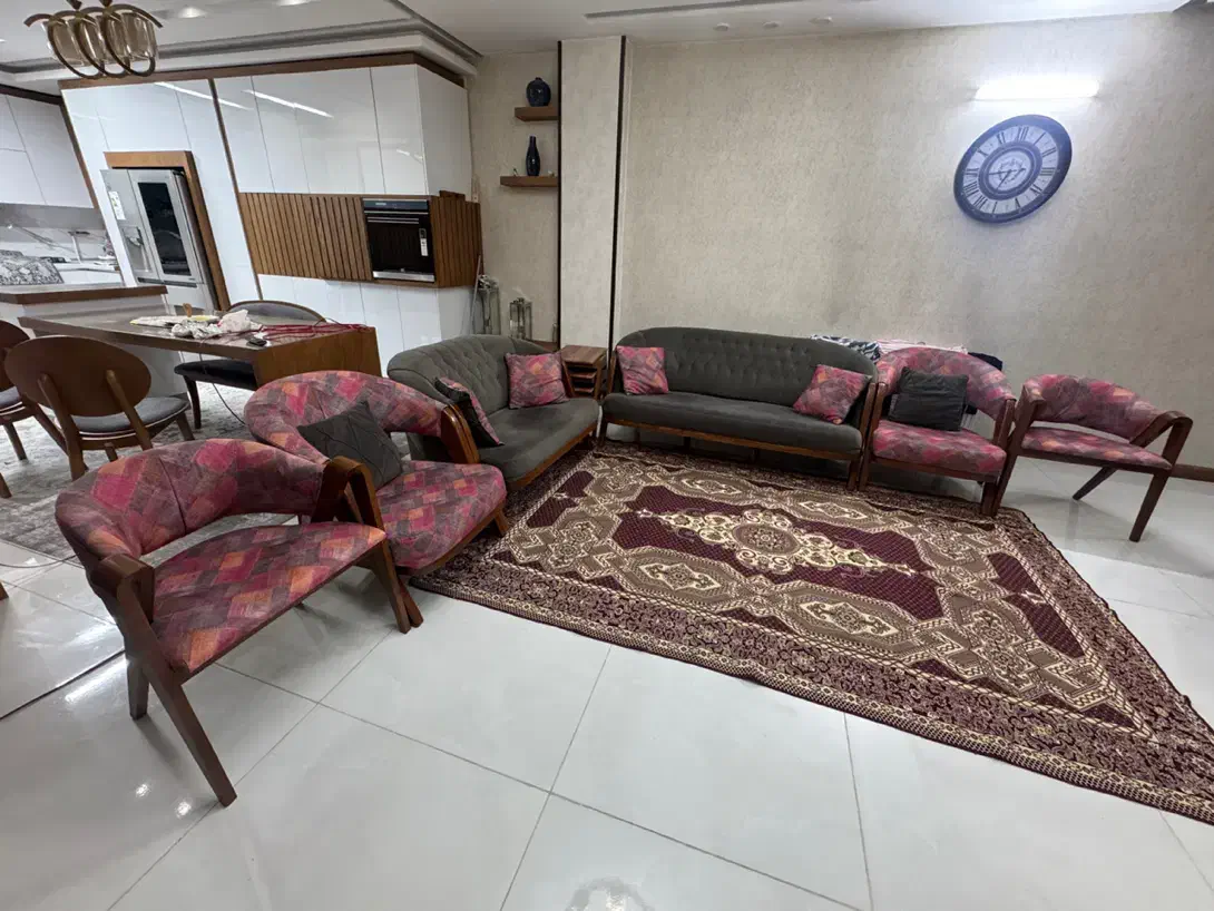 مبل راحتی|مبلمان خانگی و میز عسلی|شاهین‌شهر, حافظ جنوبی|دیوار