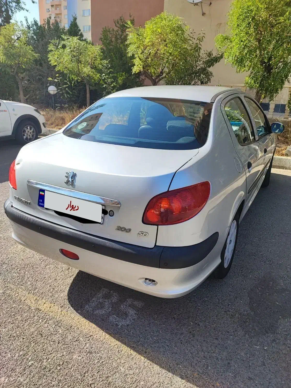206 sd v8 بی رنگ مدل۹۸|خودرو سواری و وانت|پردیس, فاز ۳|دیوار