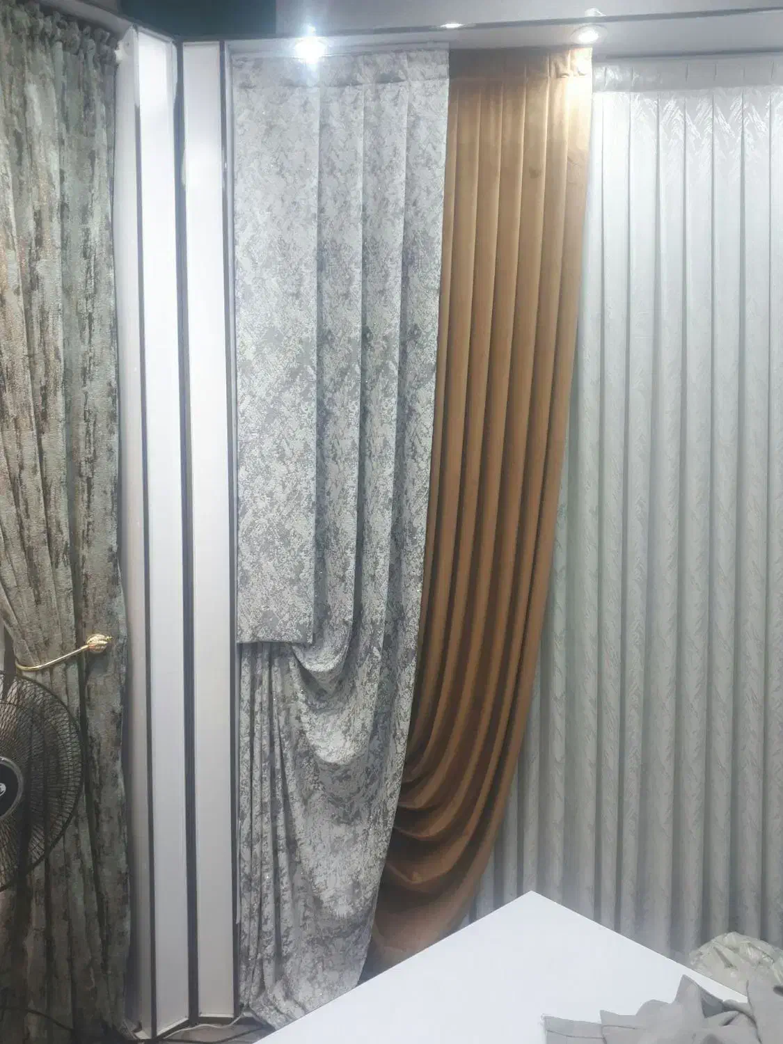 پرده کاغذ دیواری وچمن|پرده، رانر، رومیزی|رودهن, |دیوار