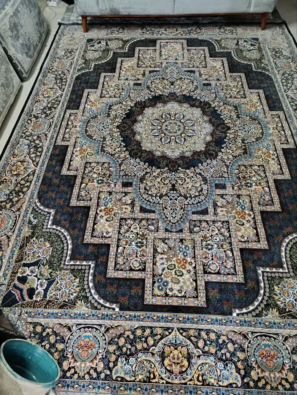 فرش ۹ متری|فرش|قم, آذر (نکویی)|دیوار