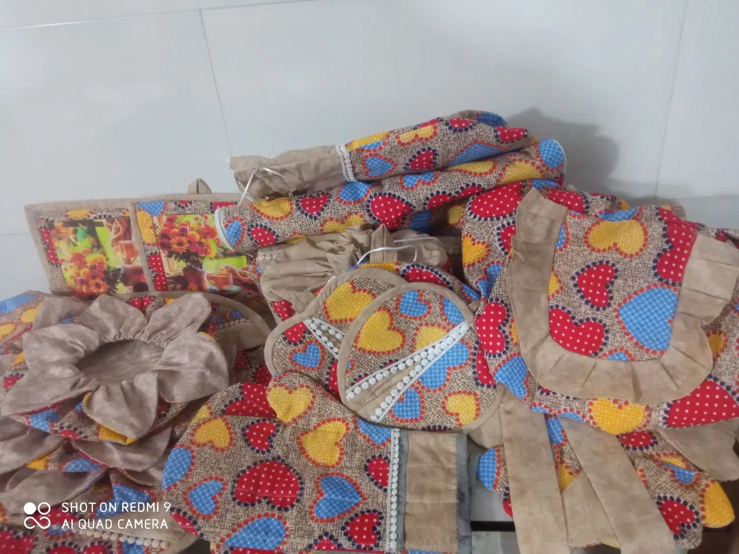 یک عدد سرویس آشپزخانه عروس|سفره، حوله، دستمال آشپزخانه|قم, علی آباد سعدگان|دیوار