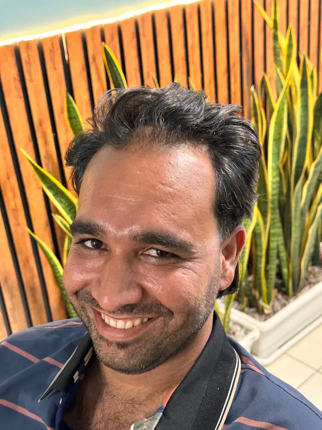 پرپشتی مو ترمیم مو بدون عوارض پروتزمو|خدمات آرایشگری و زیبایی|اصفهان, ملک|دیوار