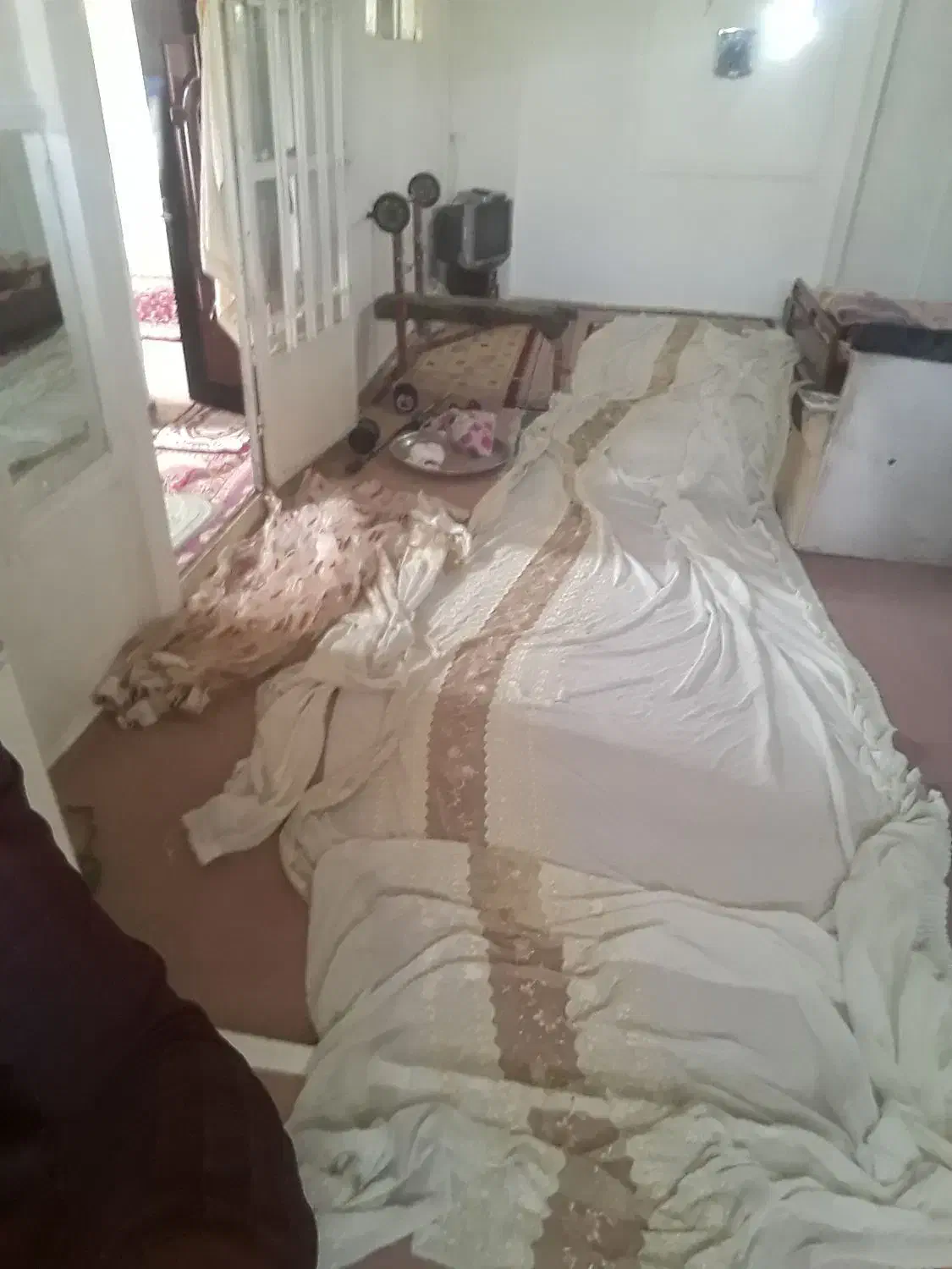 پرده ۷متری بدون پارگی به فروش میرسد|پرده، رانر، رومیزی|بروجرد, |دیوار