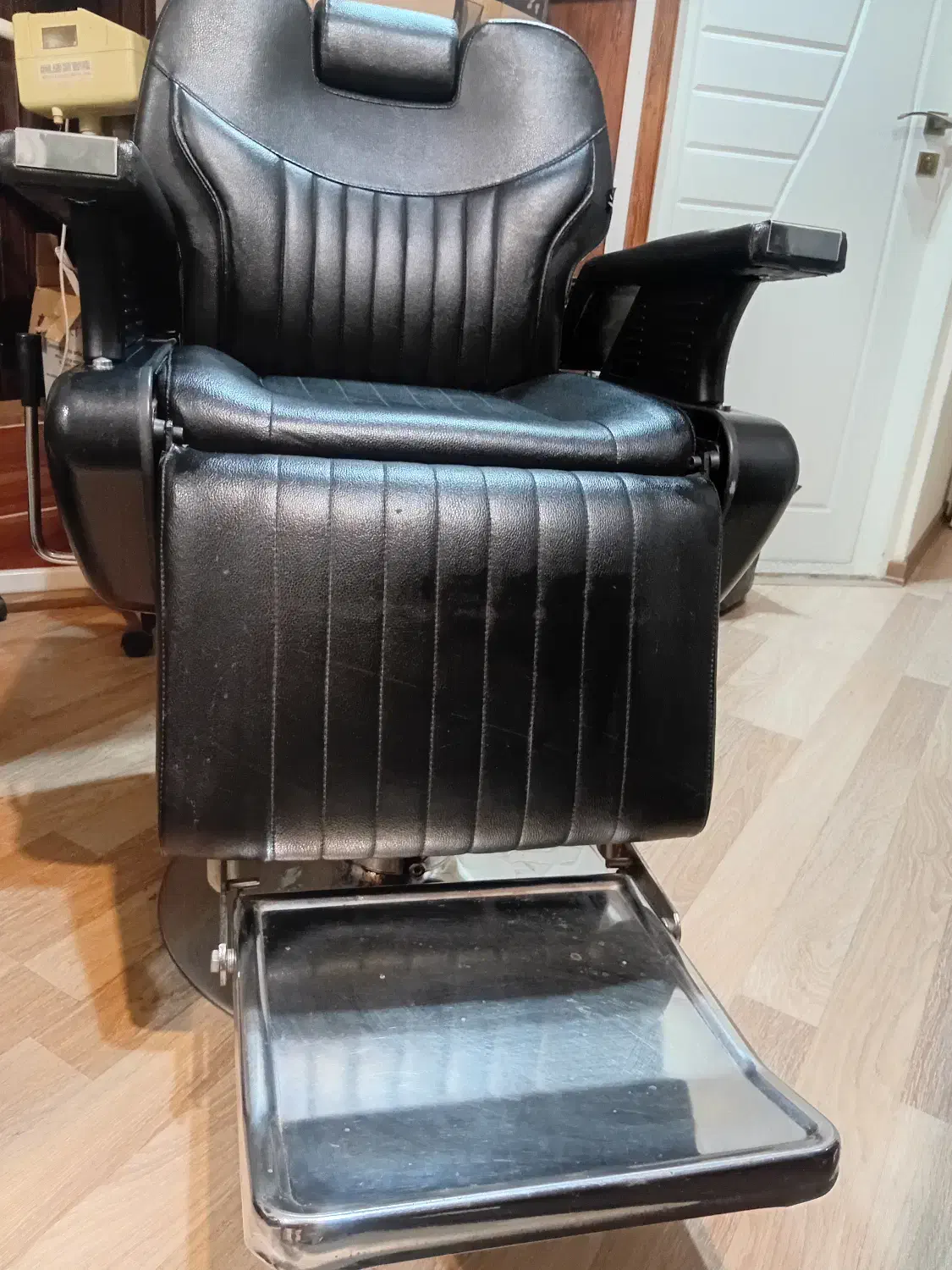 ۱ عدد صندلی vip ارایشگاهی|آرایشگاه و سالن‌های زیبایی|اهواز, کوروش|دیوار