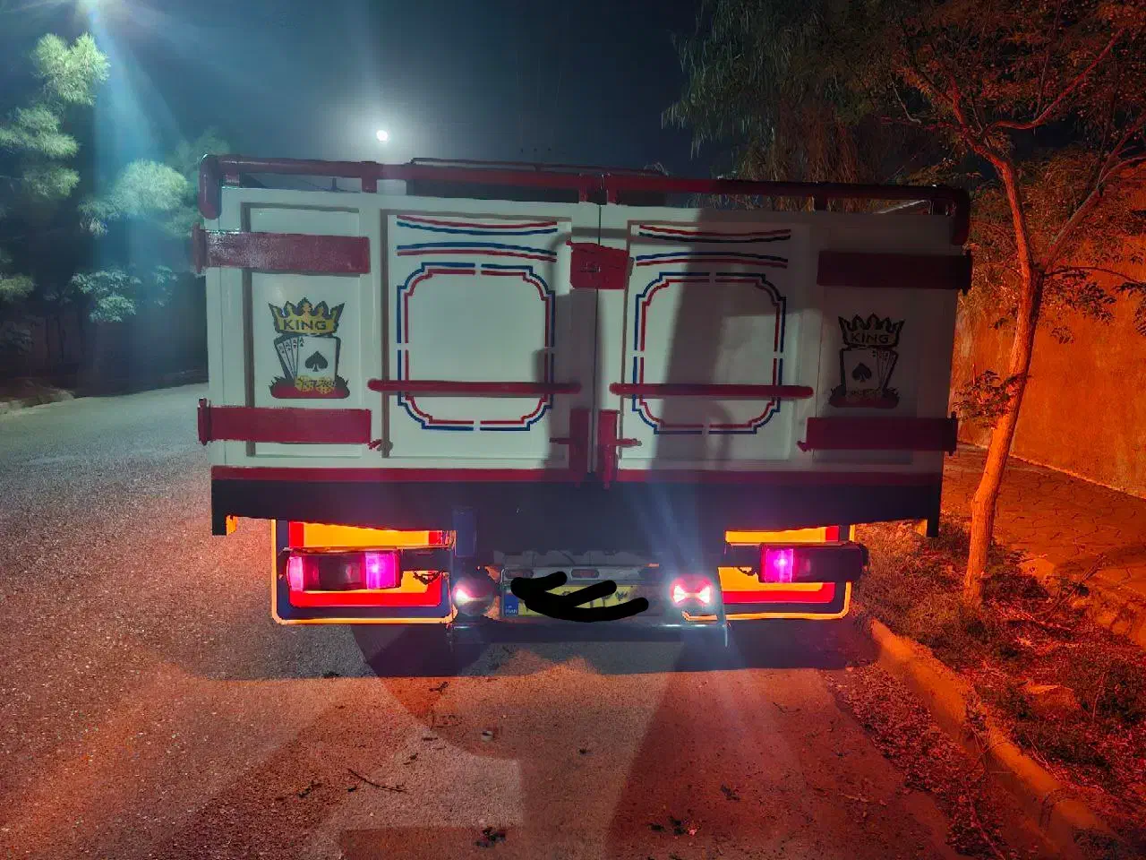 ایسوزو ۶ تن مدل ۸۸|خودرو سنگین|بردسکن, |دیوار