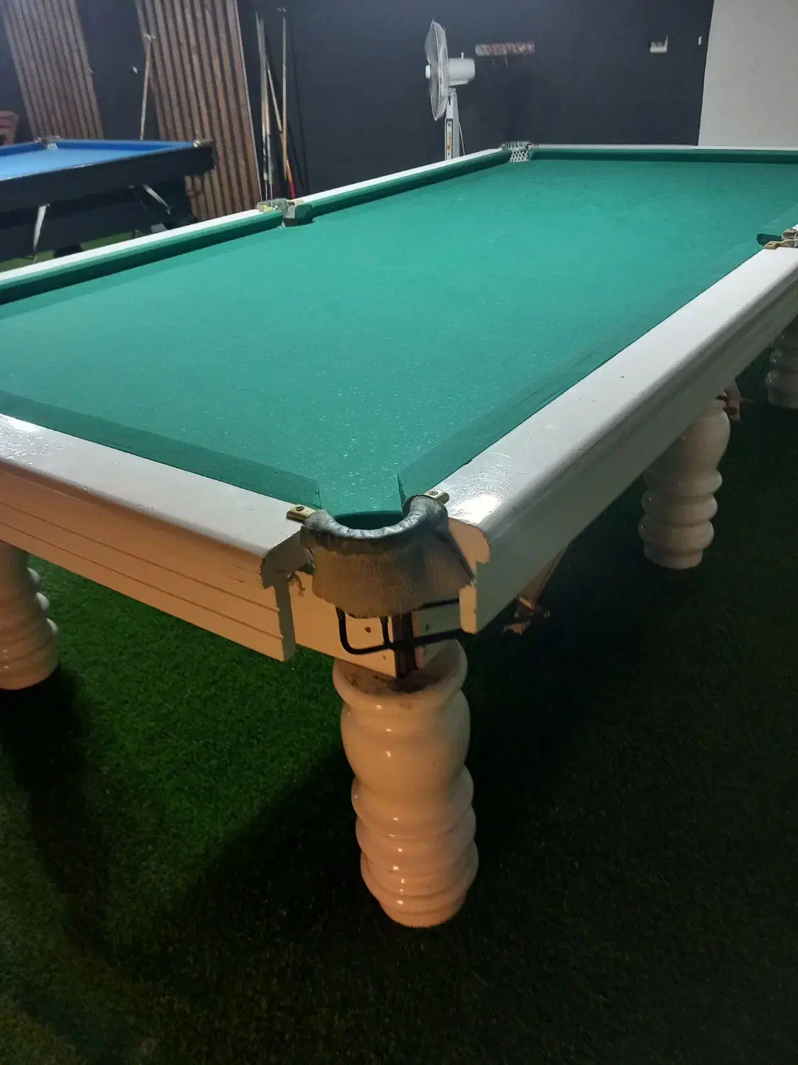 میز بیلیارد ده فوت|ورزش‌های توپی|اصفهان, باغ زرشک|دیوار