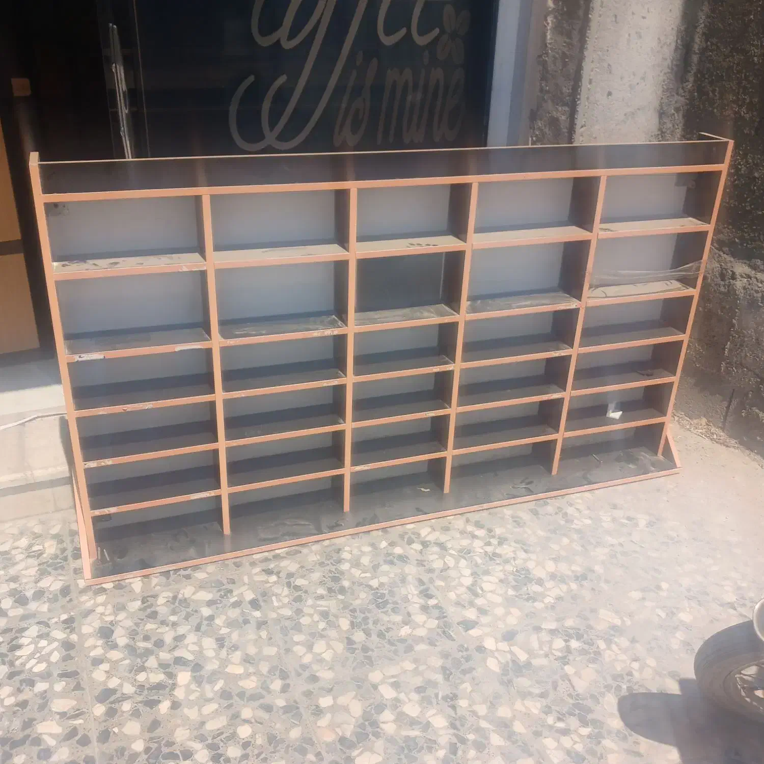 جای باکس سیگار|فروشگاه و مغازه|شیراز, گل سرخ|دیوار