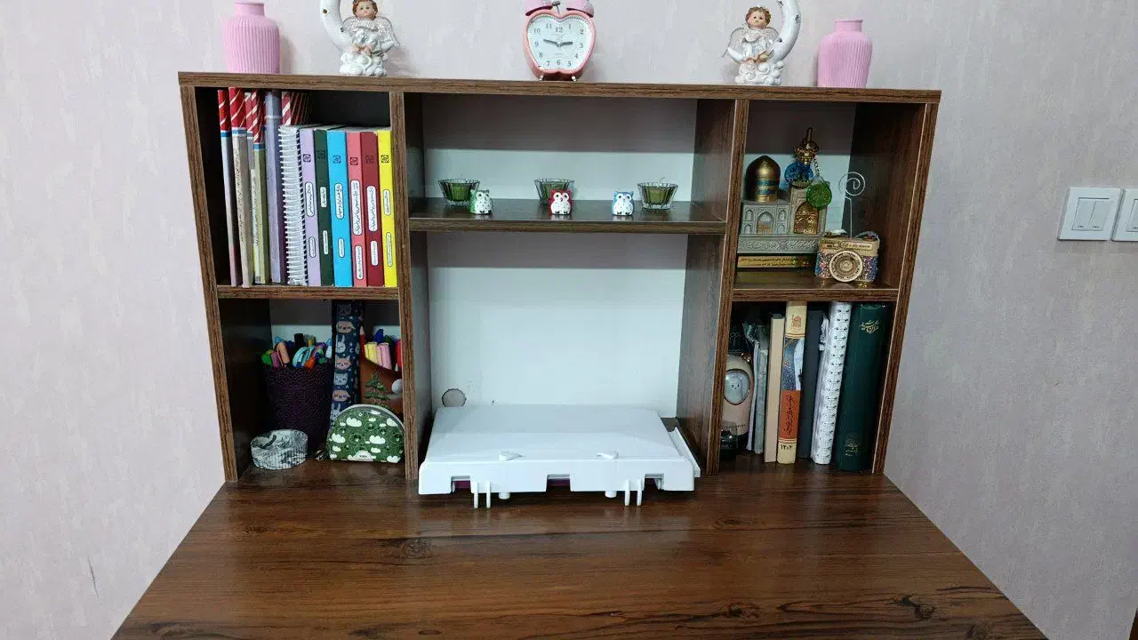 میز تحریر سالم وتمیز|میز تحریر و کامپیوتر|مشهد, آزادشهر|دیوار