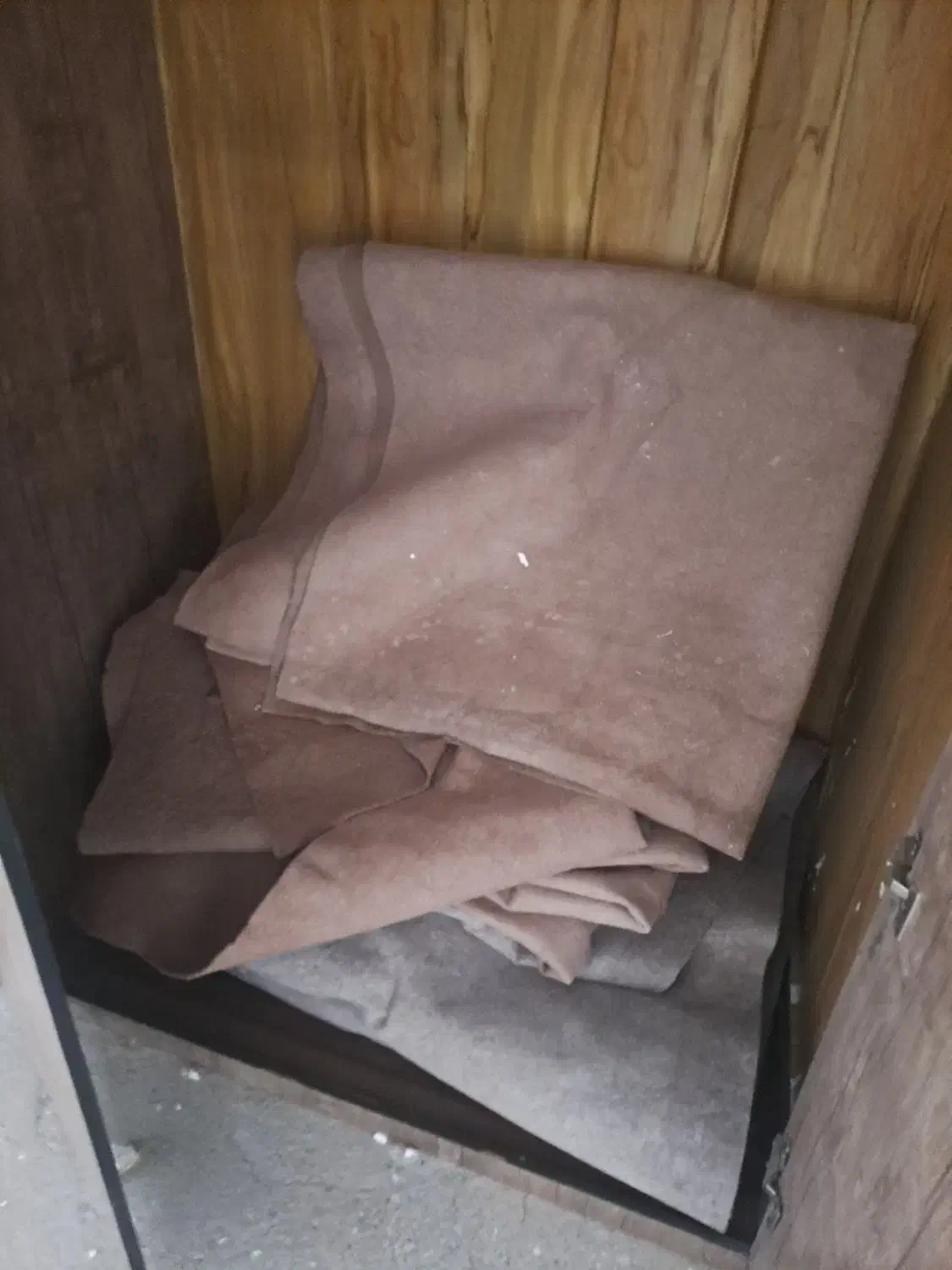 50 متر موکت کبریتی دست دوم در مارلیک|موکت|ملارد, |دیوار