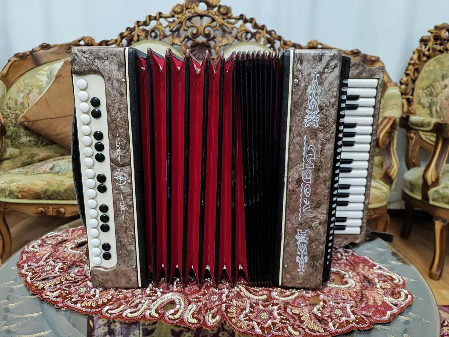 گارمان|سازهای بادی|تبریز, |دیوار