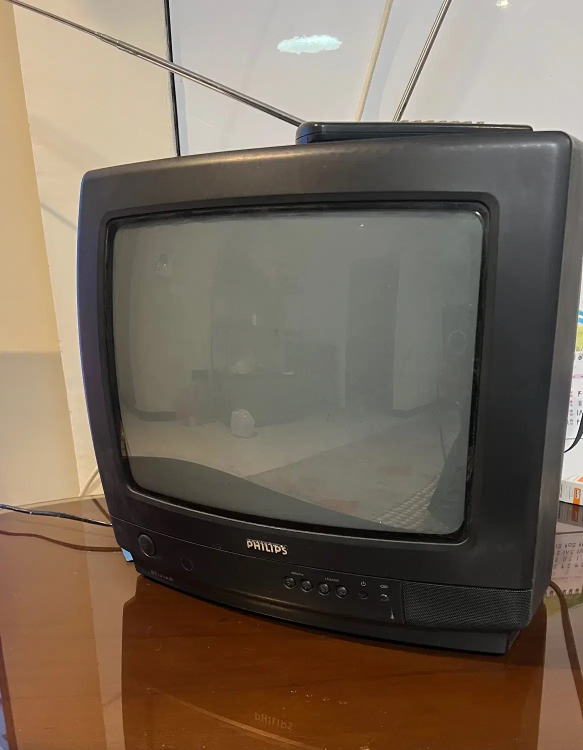 Tv چهارده اینچ|تلویزیون و پروژکتور|تهران, شهرک غرب|دیوار