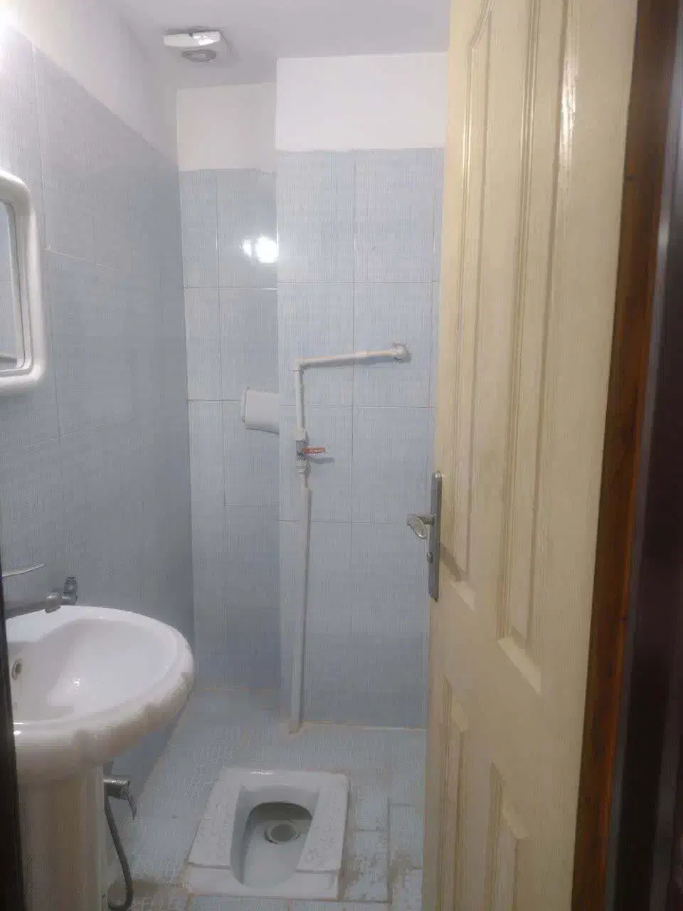 **واحد70 متری 2 خواب طبقه اول کهریزک *|اجارهٔ آپارتمان|کهریزک, |دیوار