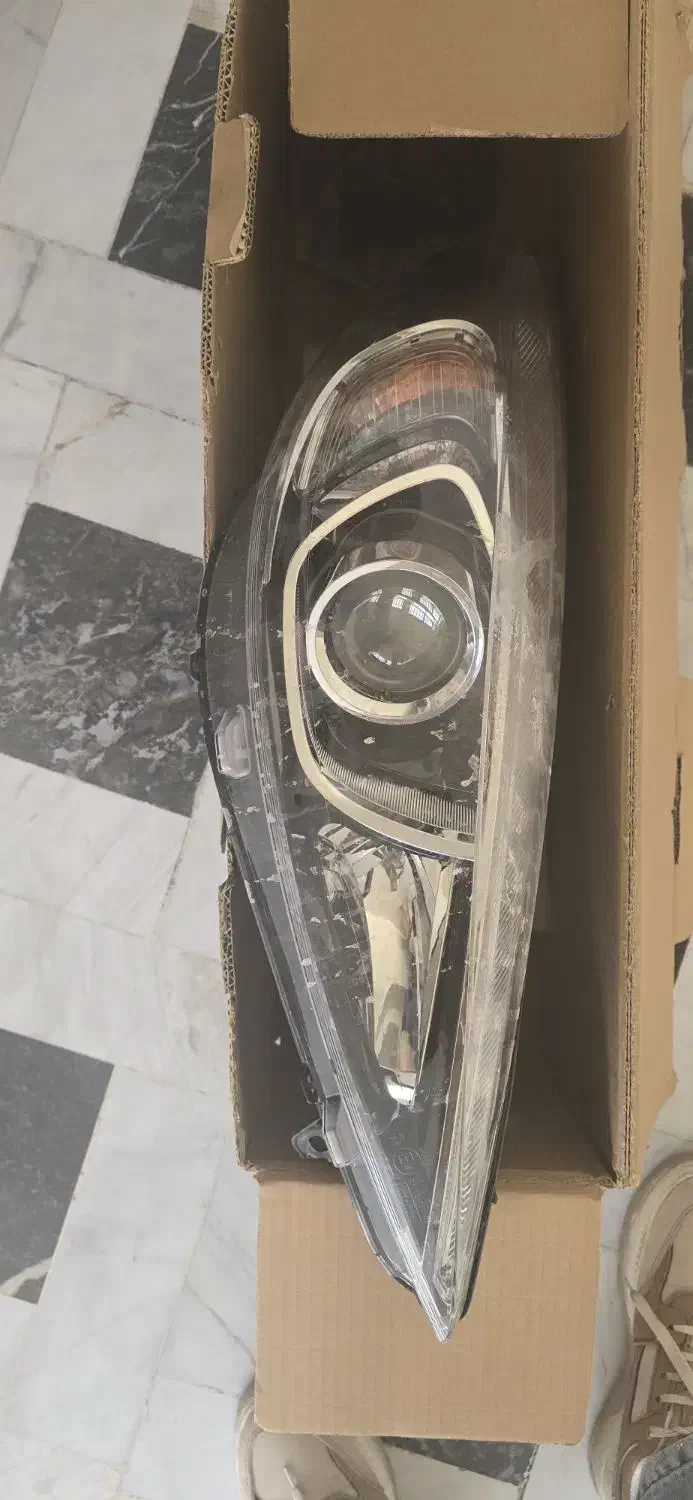 چراغ جلو ۲۰۷ و رادیات کولر|قطعات یدکی و لوازم جانبی|قم, بکایی|دیوار