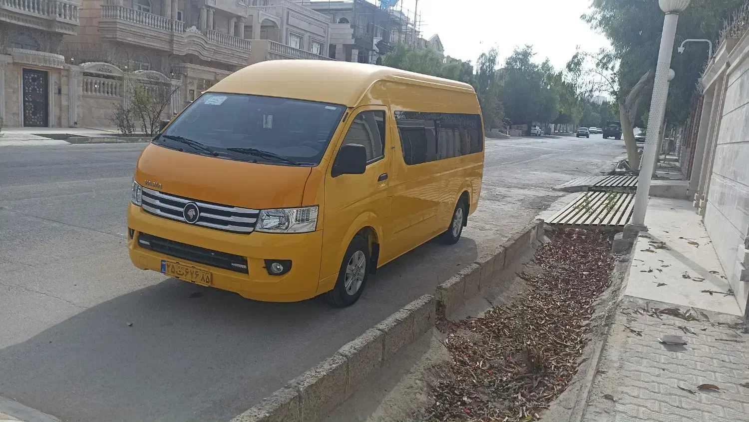 خدمات حمل و نقل مسافر و گردشگر در چابهار با ون|خدمات حمل و نقل|چابهار, |دیوار