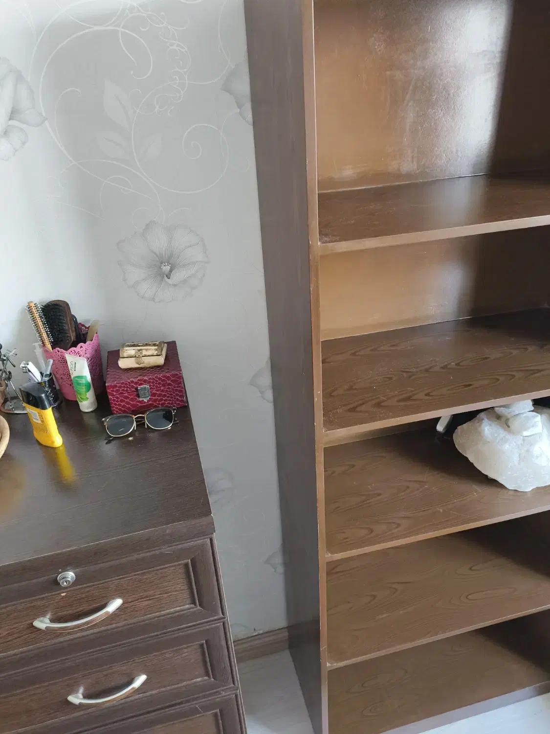 قفسه کتاب کتابخانه چوبی قهوه ای ۵ طبقه|کتابخانه، شلف، قفسه‌های دیواری|تهران, پرستار|دیوار