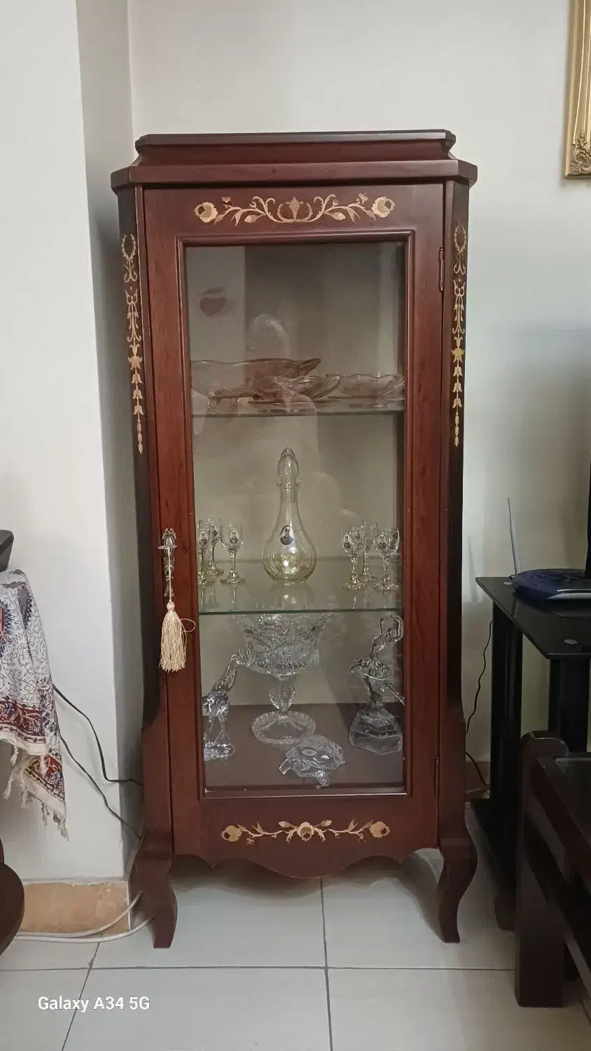 ویترین در حد نو|بوفه، ویترین، کنسول|فردیس, شهرک ۱۱۰|دیوار