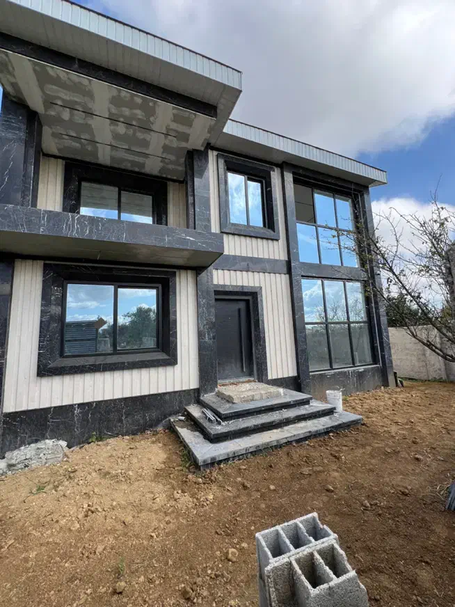 ویلا لوکس شهری/بنا ۲۱۶ متر/زمین ۲۵۰/سند تک برگ|فروش خانه و ویلا|رضوانشهر, |دیوار