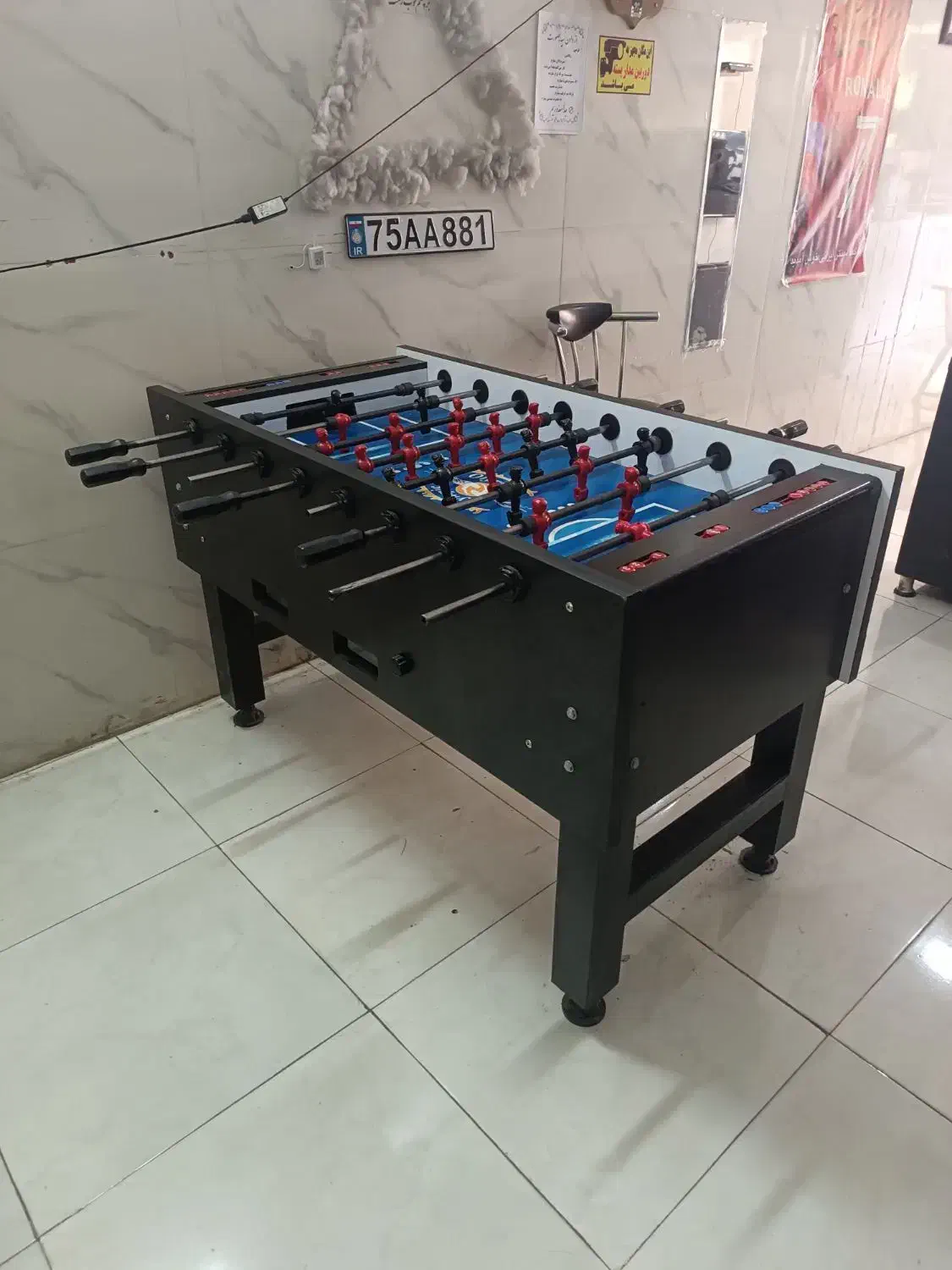 میز بیلیارد ایت ۸ فوت تمام چوب و فوتبال دستی|ورزش‌های توپی|مشهد, رده|دیوار