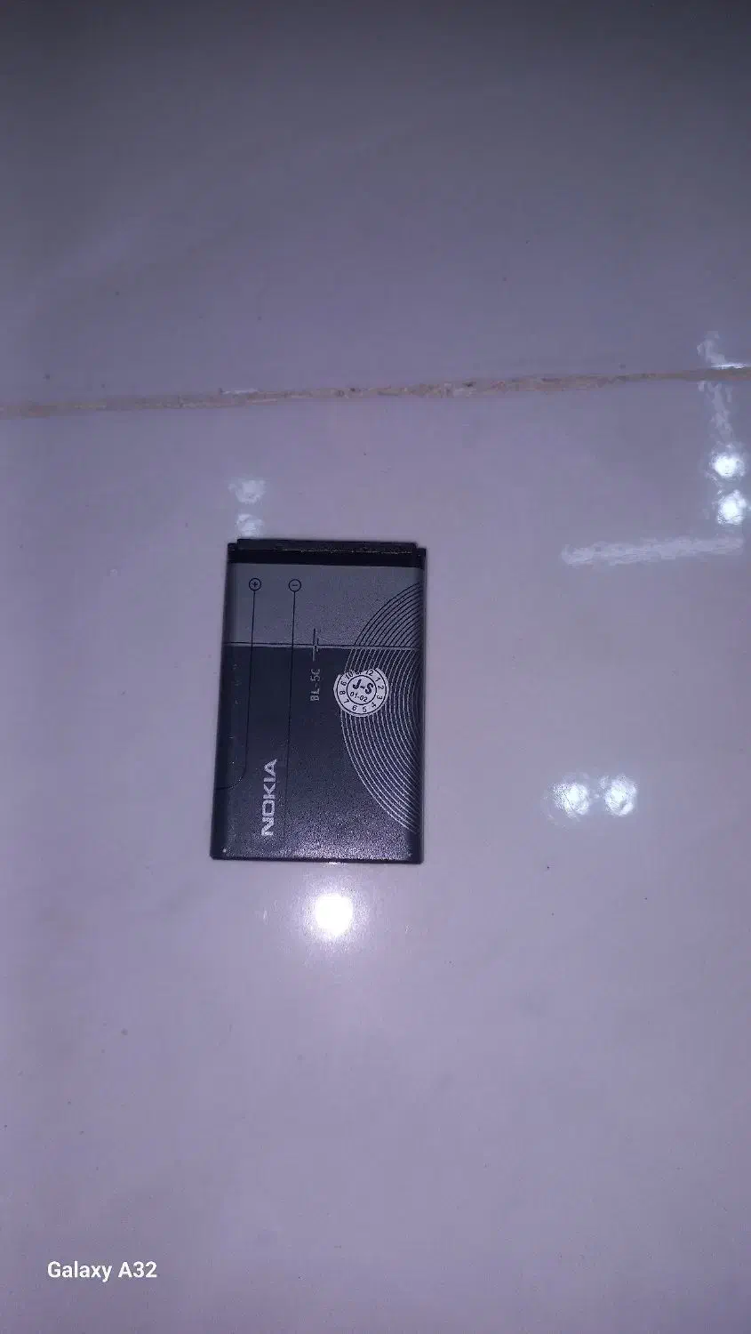 یک عدد باتری در حد نوع براز گوشی های ساده|لوازم جانبی موبایل و تبلت|زنجان, |دیوار