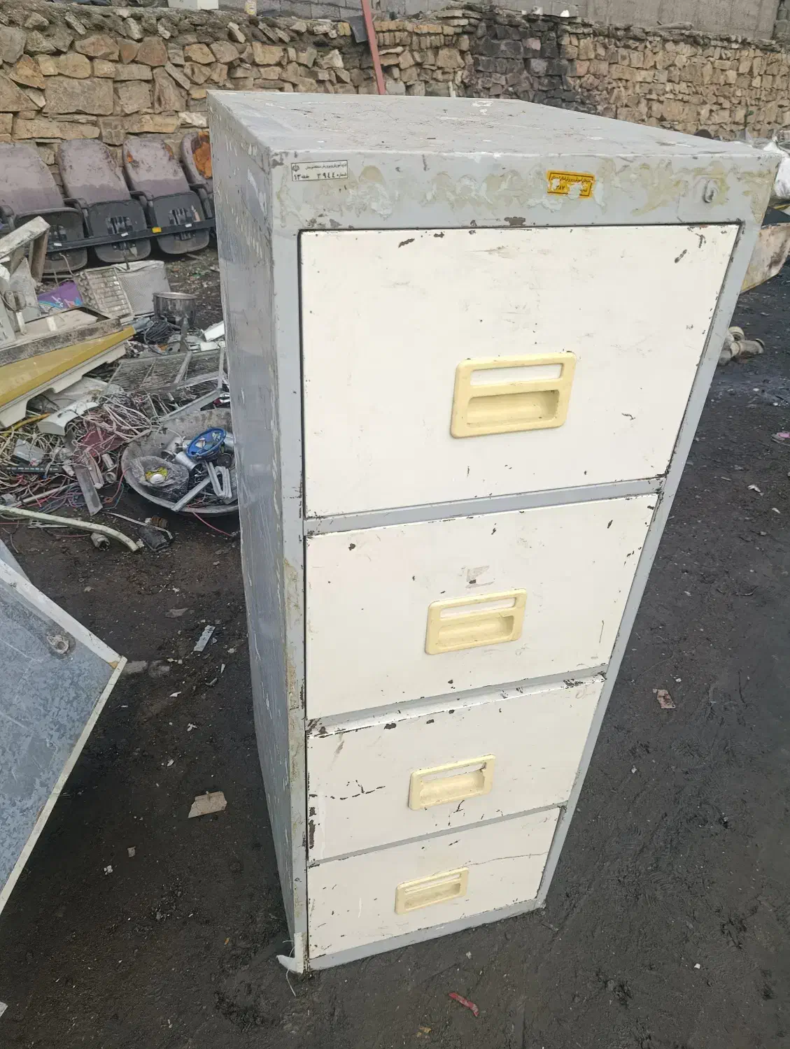 فایل ۴ کشو اهنی|میز تحریر و کامپیوتر|سنندج, |دیوار