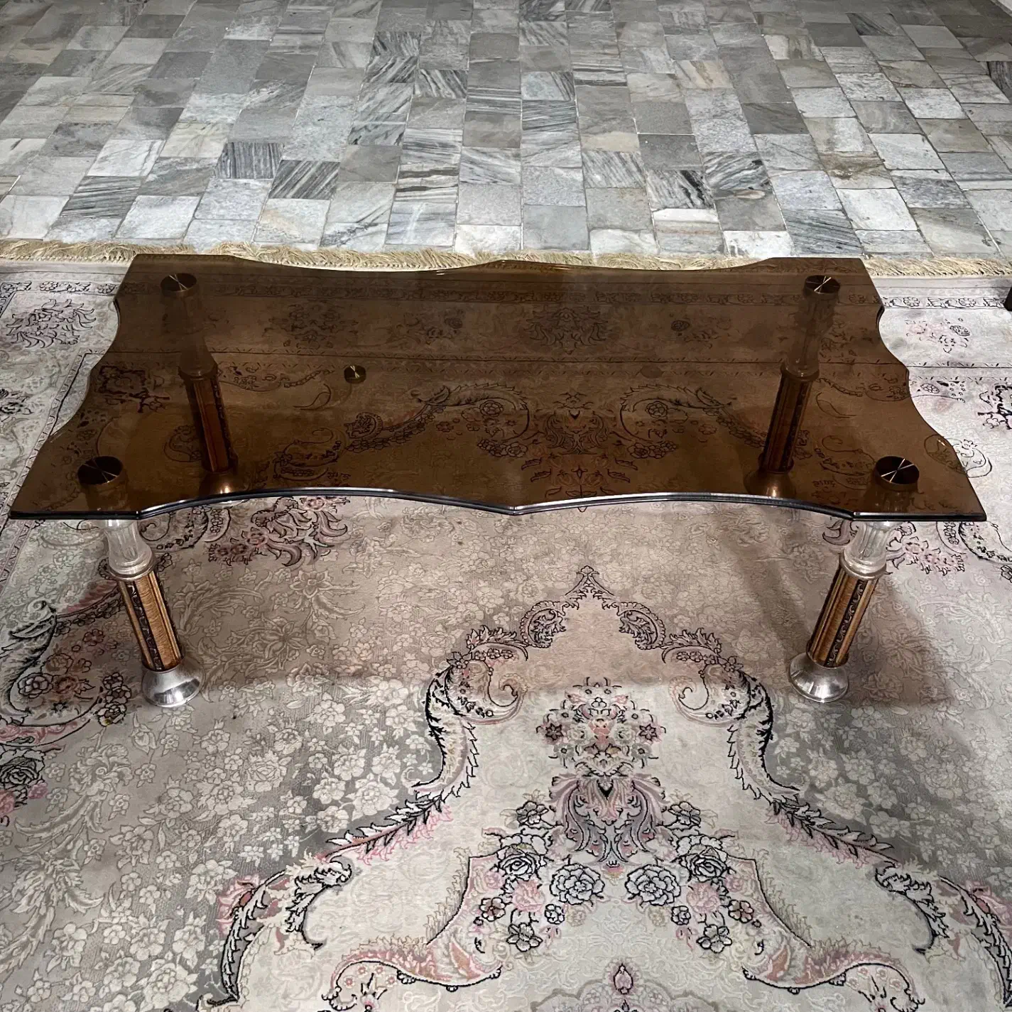 میز|مبلمان خانگی و میز عسلی|رشت, خواهر امام|دیوار