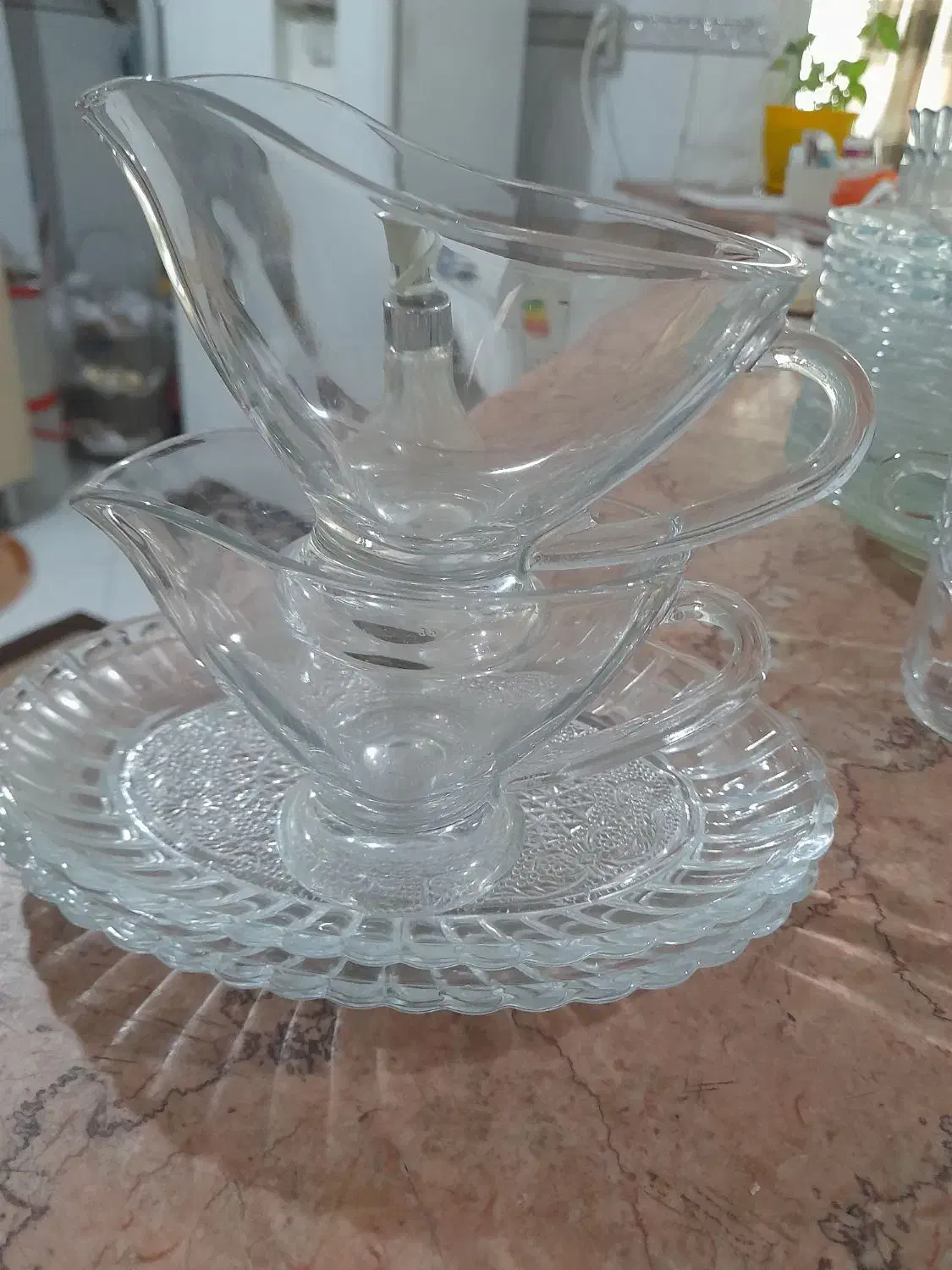 ظروف‌کارکرده|ظروف سرو و پذیرایی|ری, سرتخت|دیوار