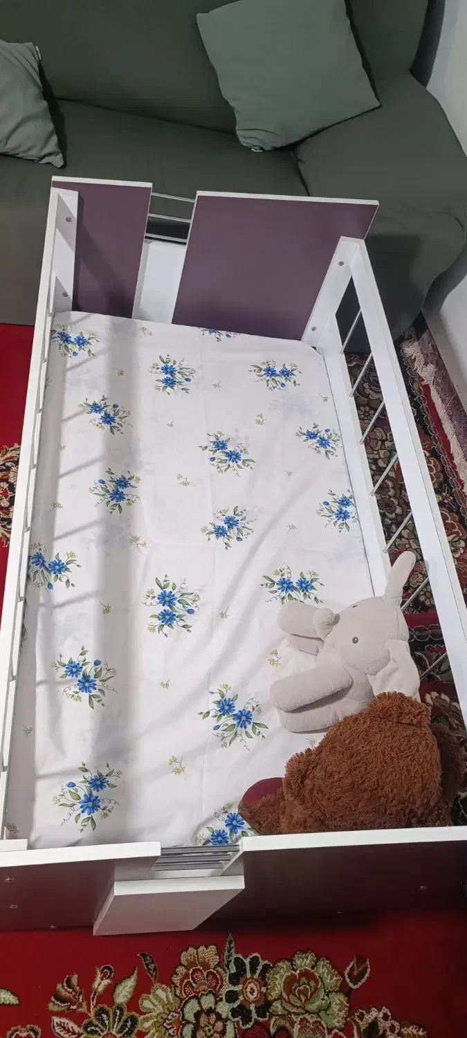 تخت و گهواره|تخت و سرویس خواب|بم, |دیوار