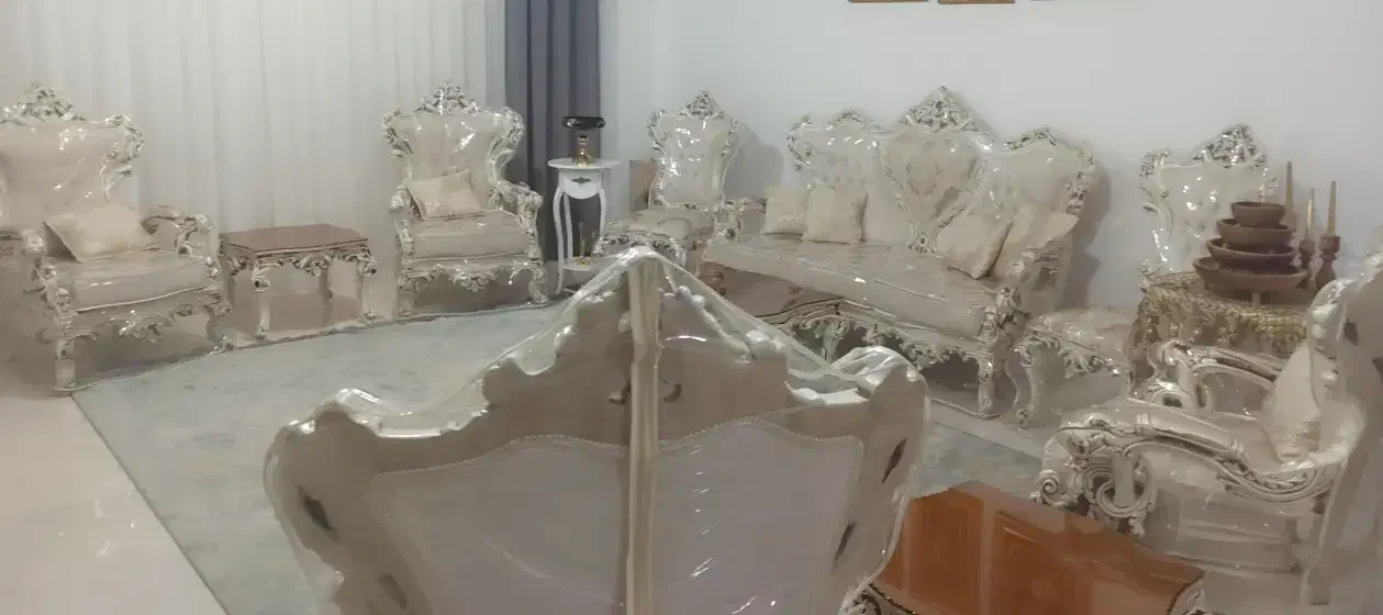 مبلمان کلاسیک 9نفره|مبلمان خانگی و میز عسلی|خرم‌آباد, |دیوار