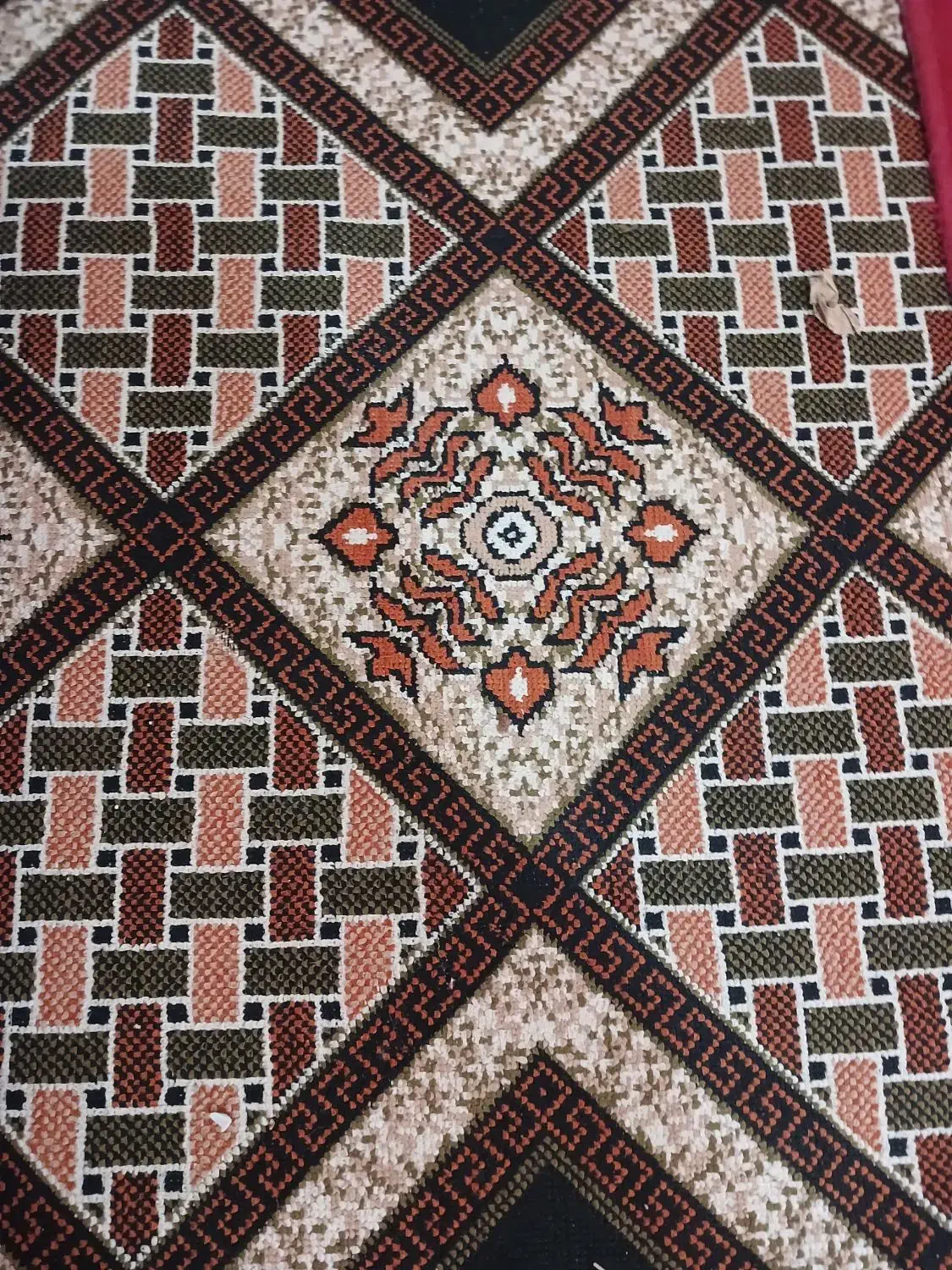 گبه عرض نیم متر  طول ۶مترخیلی تمیز|گلیم، جاجیم، گبه|مسجد سلیمان, |دیوار