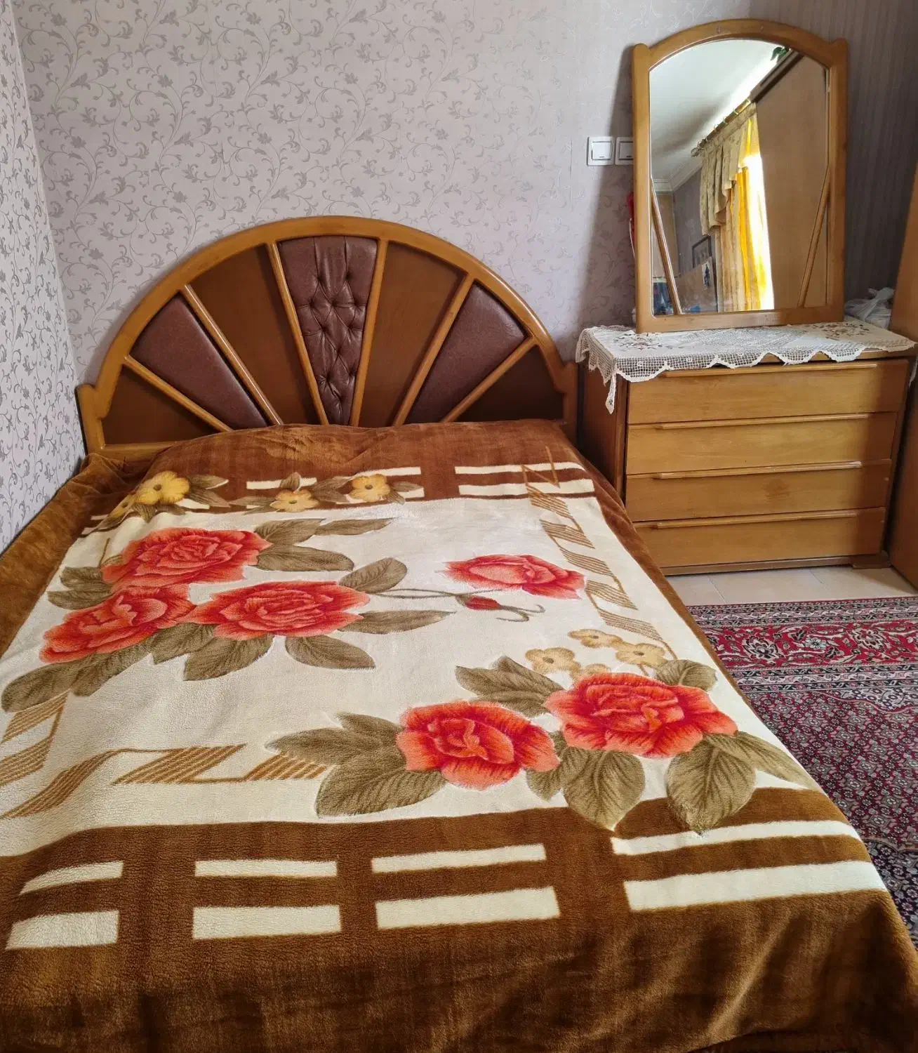 فروش سرویس خواب|تخت و سرویس خواب|شیراز, باغ تخت|دیوار