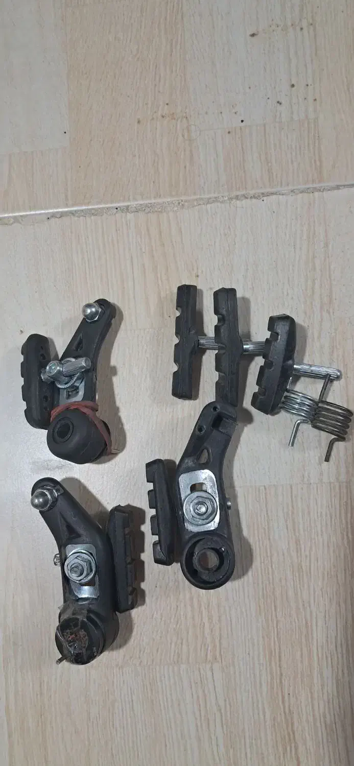 ترمز دوچرخه کوهستان|دوچرخه، اسکیت، اسکوتر|گلبهار, شهر جدید گلبهار|دیوار