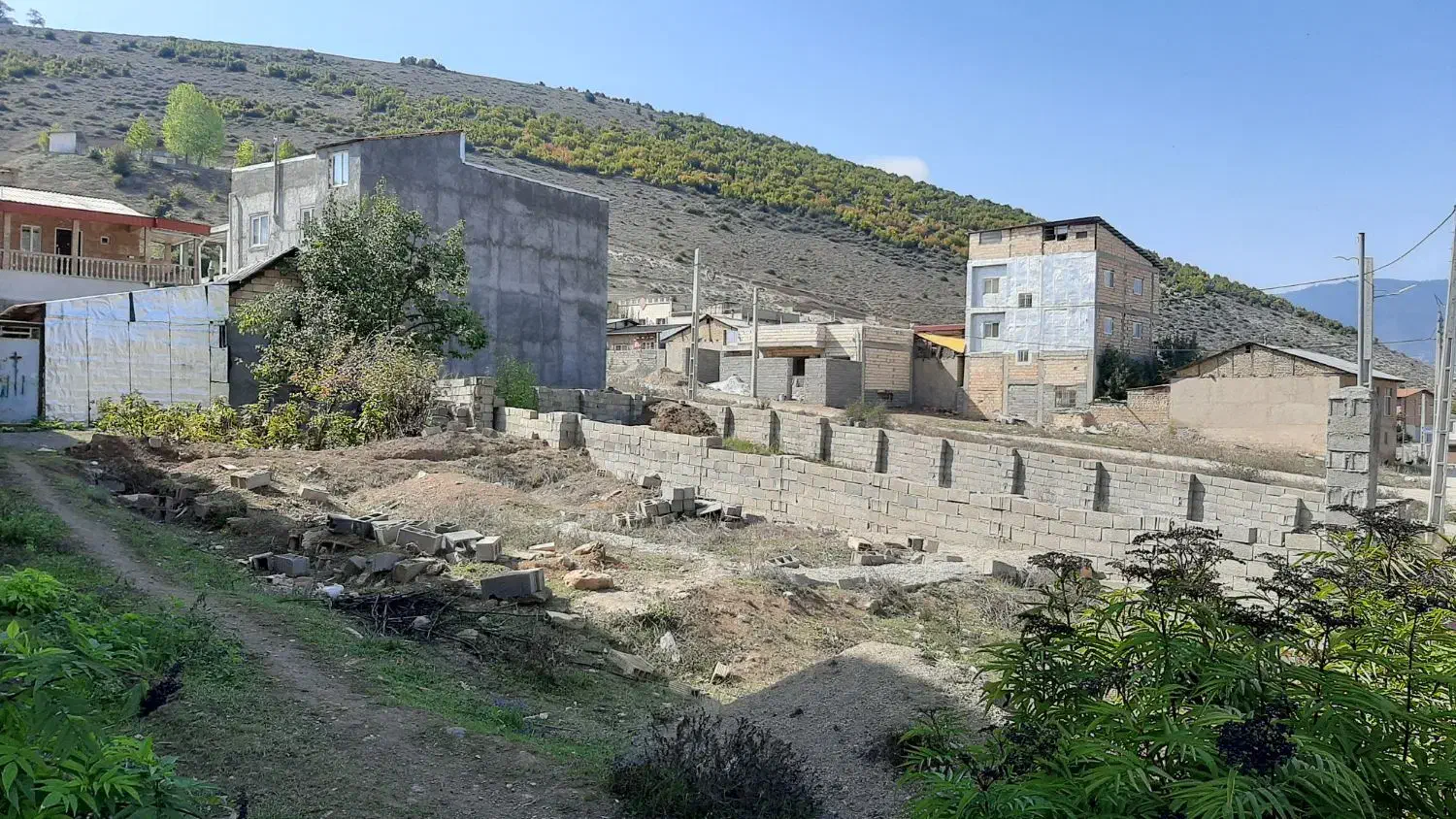 فروش زمین در بافت ۱۵۲متری.دونبش.زیربناپرشده.براصلی|فروش زمین و ملک کلنگی|کیاسر, |دیوار