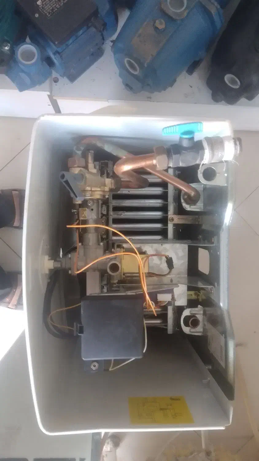 آبگرمکن دیواری بوتان|آبگرمکن، پکیج، شوفاژ|بیرجند, |دیوار