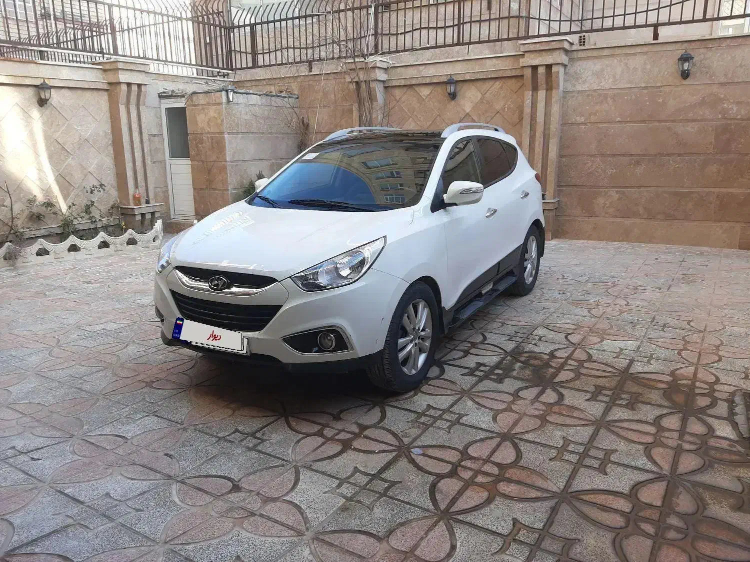 معاوضه یا فروش هیوندای توسان ix 35 2400cc استثنایی|خودرو سواری و وانت|کرمانشاه, |دیوار