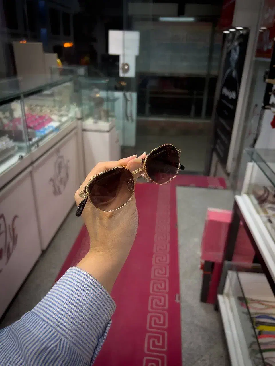 عینک دودی های خارجی اصلی|زیورآلات و اکسسوری|نیشابور, دارایی|دیوار