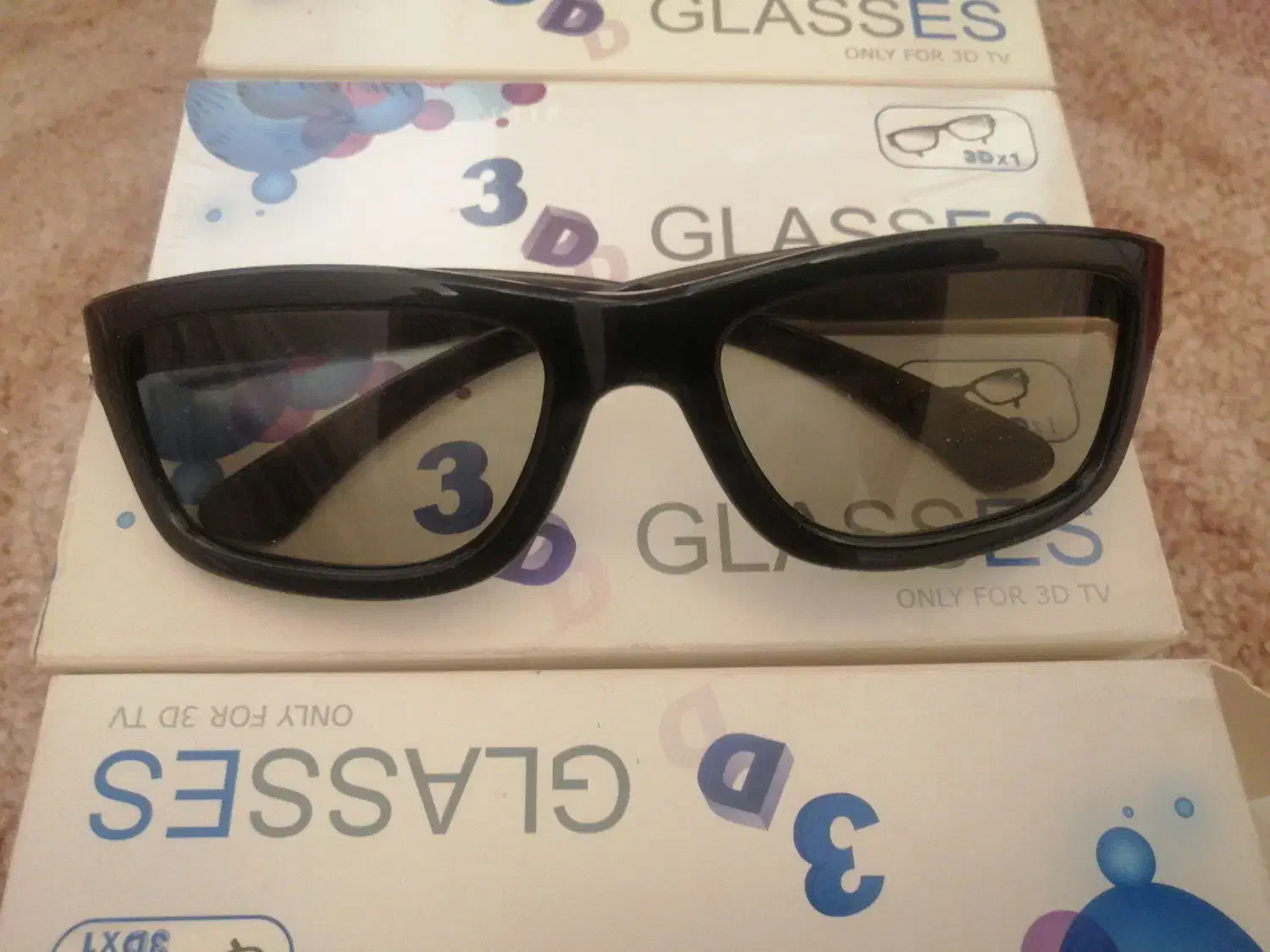 عینک سه بعدی|تلویزیون و پروژکتور|قم, بنیاد|دیوار