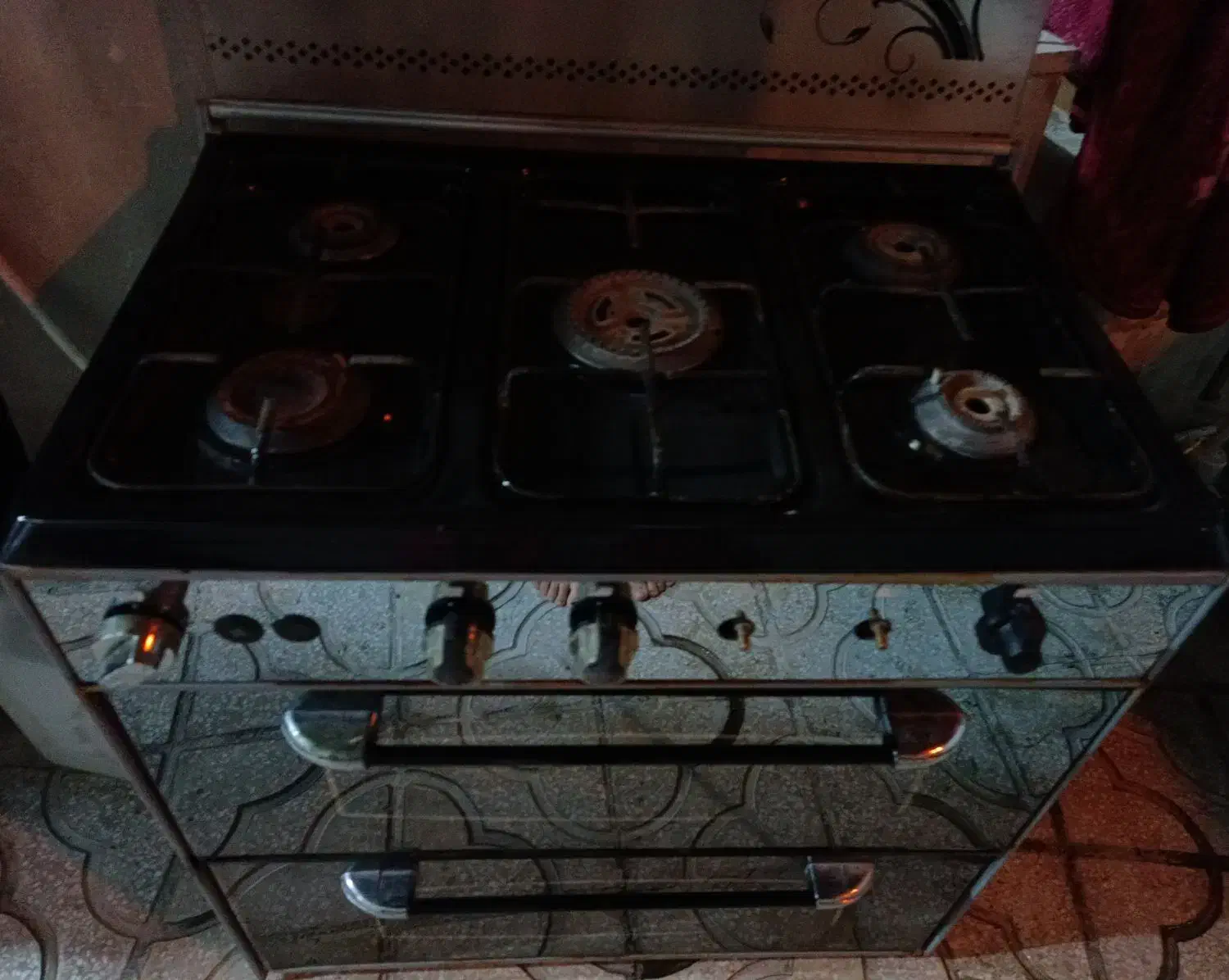 مبل گاز زیر تلویزیون بخاری اب تصفیه کولرقیمت مناسب|مبلمان خانگی و میز عسلی|ایلام, |دیوار