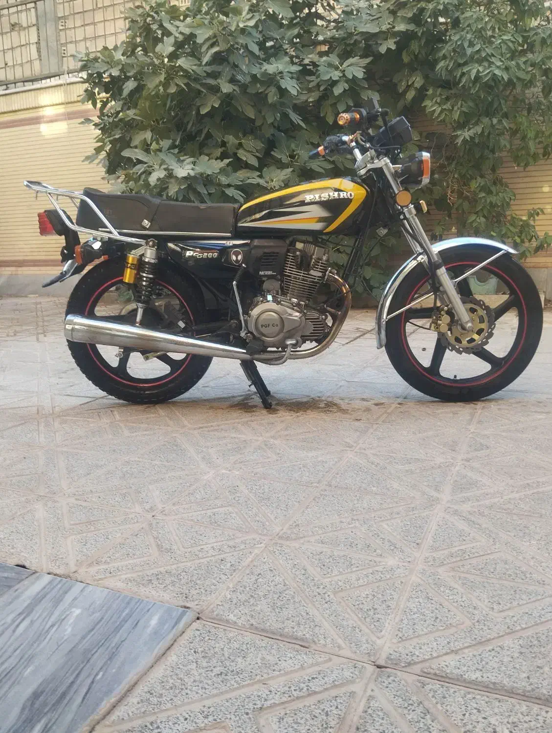 پیشرو۲۰۰ بالانسردار ۱۴۰۰ لاکاغذی|موتورسیکلت|اصفهان, خوراسگان|دیوار