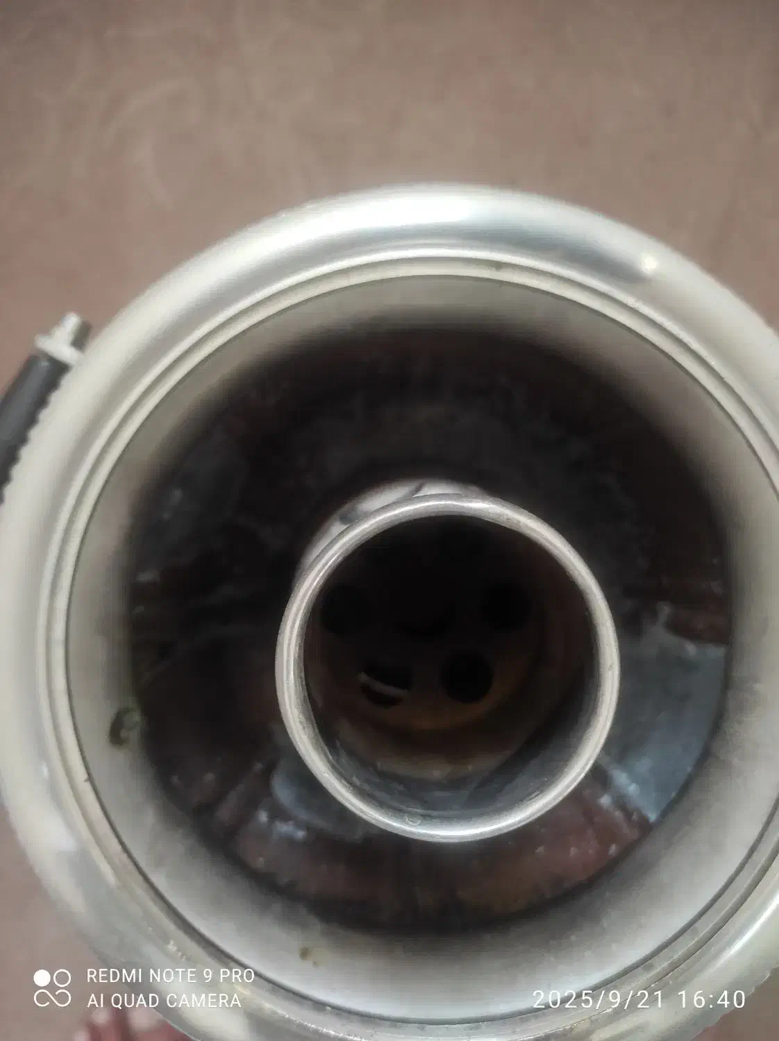 سماورنفتی نو|سماور، چای‌ساز، قهوه‌ساز|کاشان, مزرعه نو|دیوار