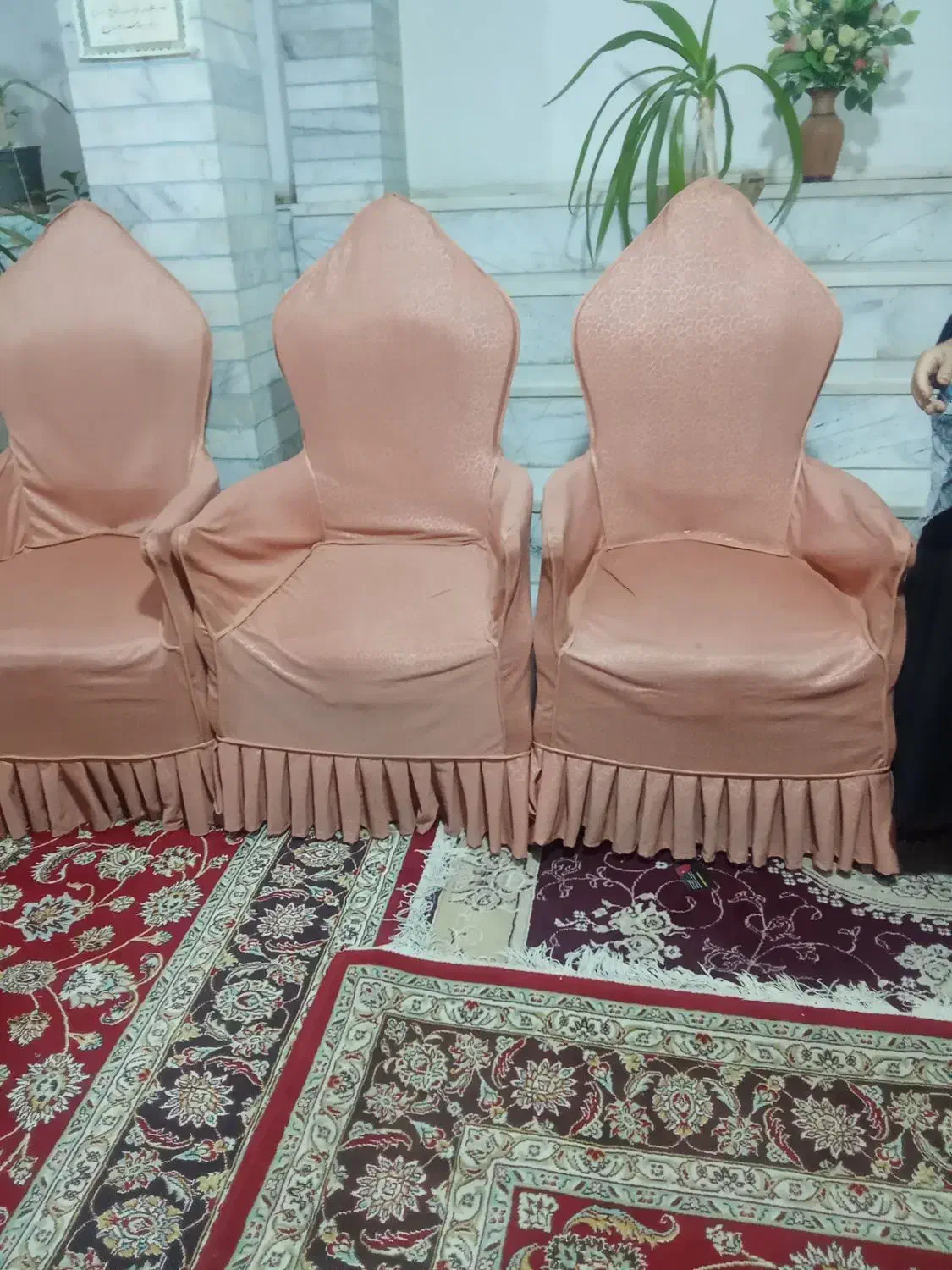 مبل ۸تا تک نفره و یک سه نفره|مبلمان خانگی و میز عسلی|زرند, |دیوار